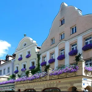Orphée - Kleines Haus Ratisbona